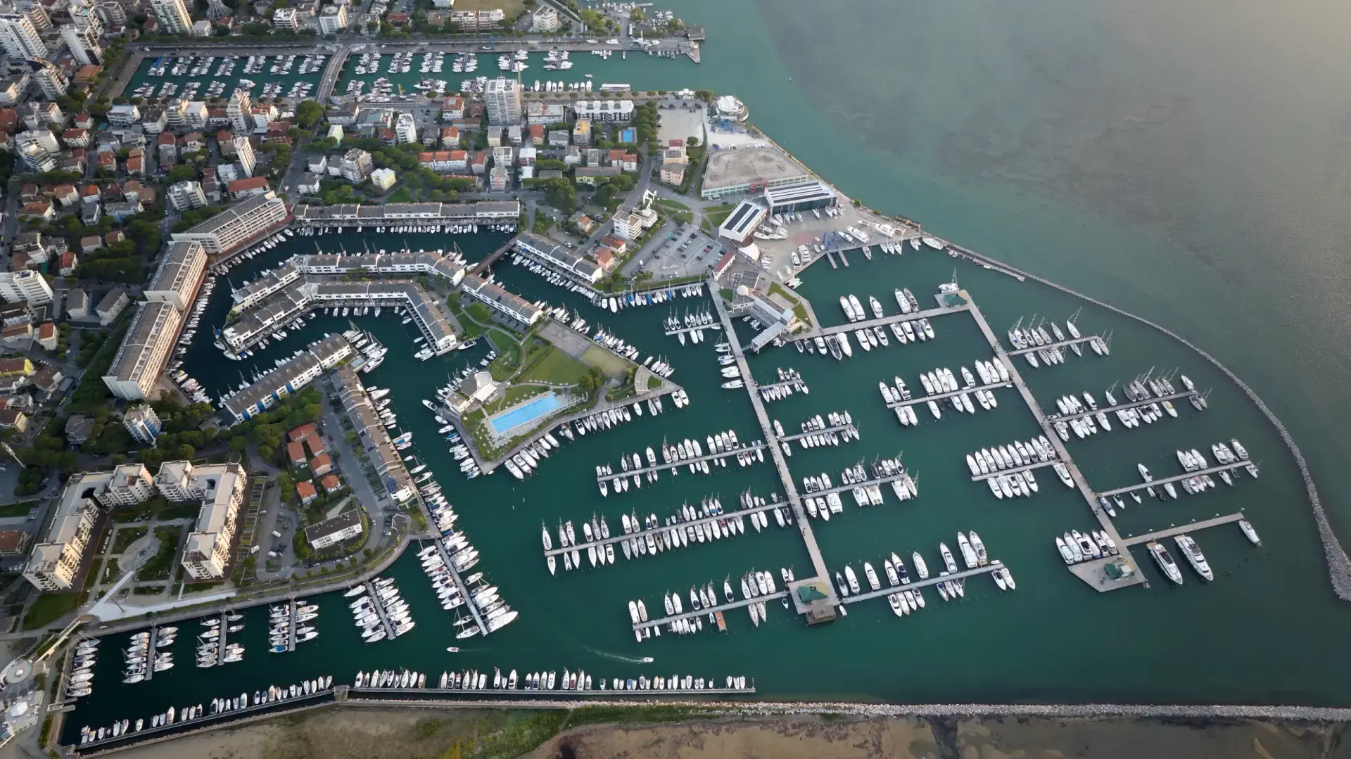 Marina Punta Faro photo 1